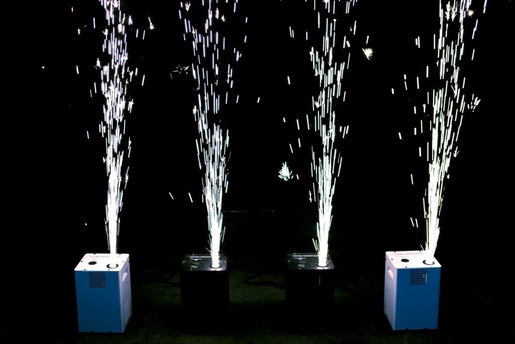 Productweergave van een cold spark machine, die gebruik maakt van vuurwerkachtige effecten voor evenementen